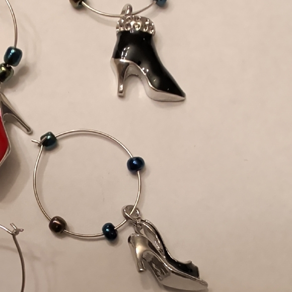 High Heel Wine Charms Set - Picture 3 of 5